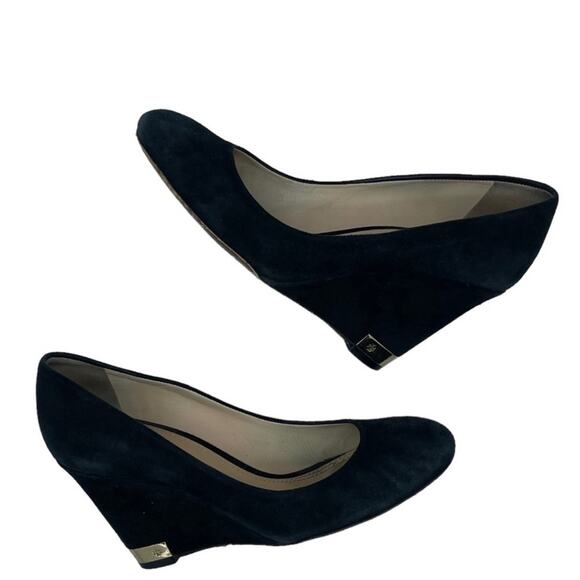 Tory Burch Black Suede Astoria Wedge Heels Size 7.5 - Picture 2 of 9